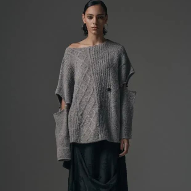 트리밍버드 슬릿 보트넥 니트