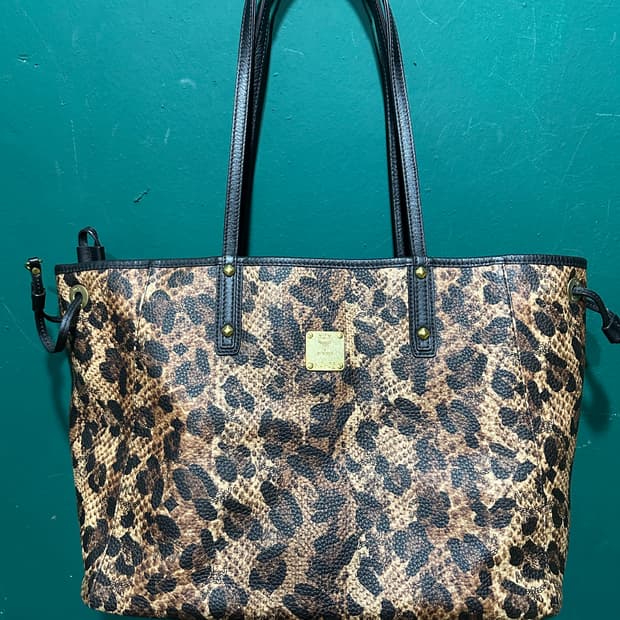 mcm 레오파드 숄더백