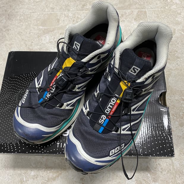 살로몬 XT-6 에보니 바닐라 아이스 250