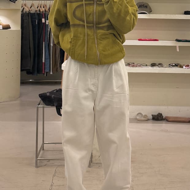 비슬로우 스탠다드 화이트 와이드 데님 팬츠 U1356