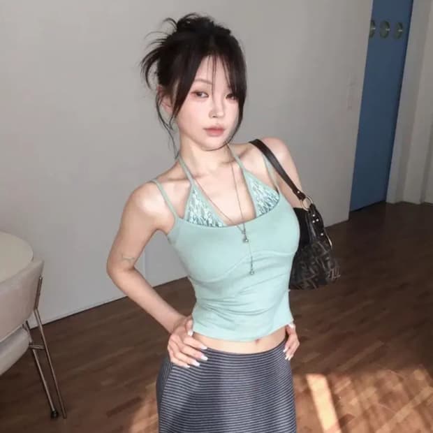 히프나틱 피그빈 레이스 홀터 레이어 나시
