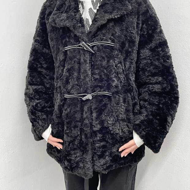 블랙 떡볶이 퍼자켓