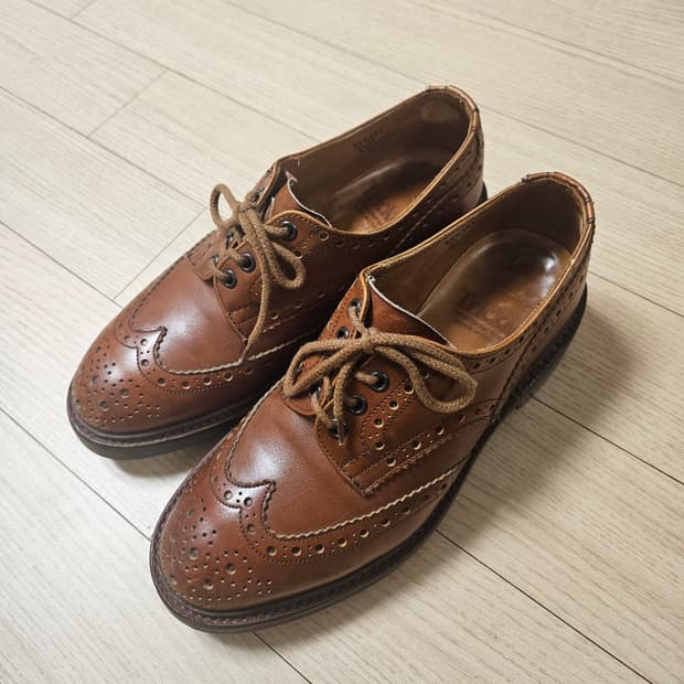 트리커즈 부통 uk6.5 255-260