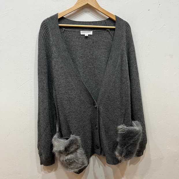 질스튜어트 퍼 트리밍 가디건 