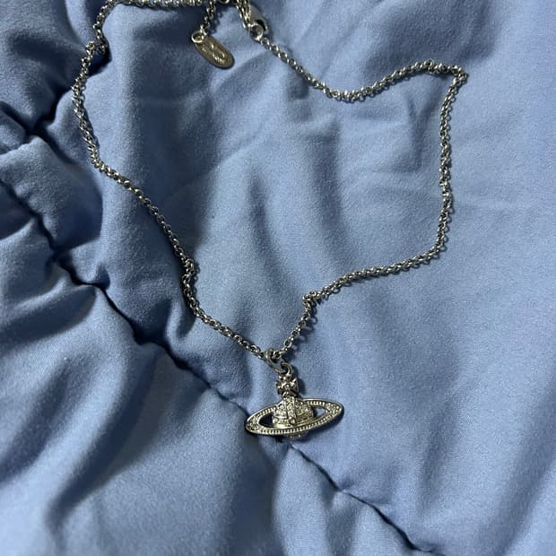 비비안웨스트우드 미니바스릴리프