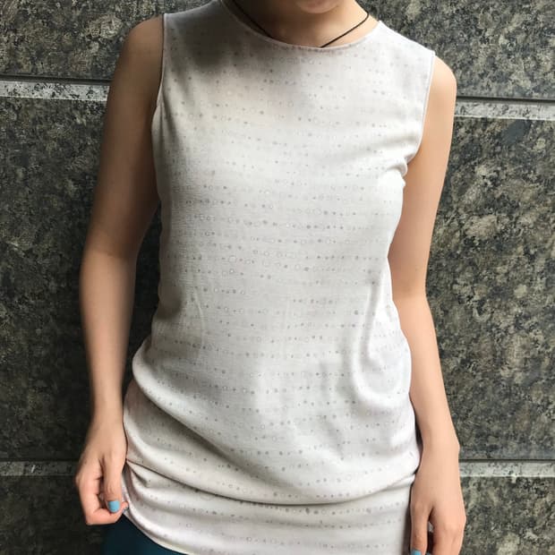 Purple dots sleevelees top