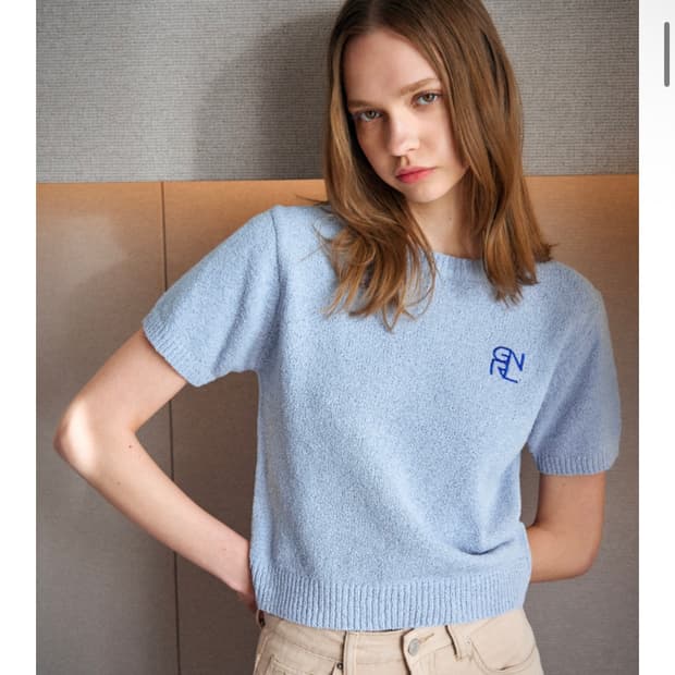 제너럴 아이디어 부클 반팔 니트 