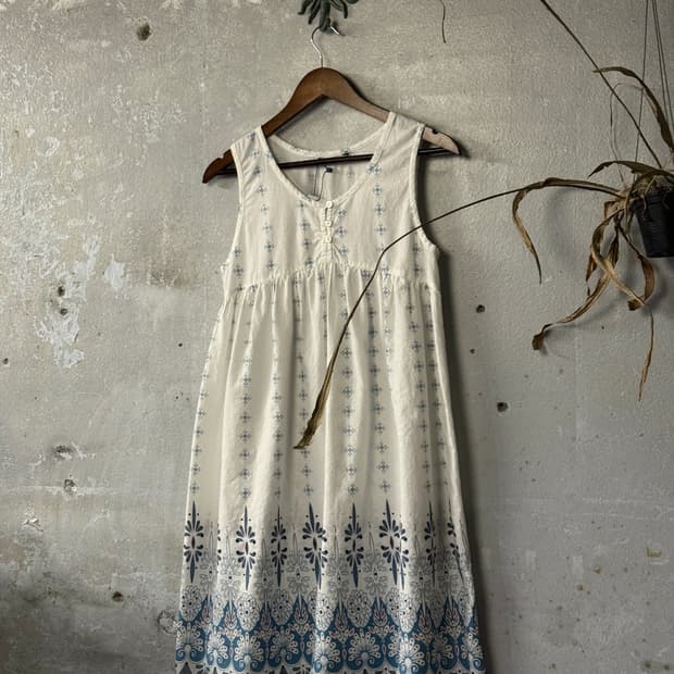 44-55 ) JPN Folk Pattern Dress