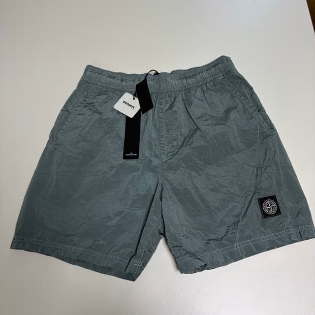 stone island shorts S사이즈