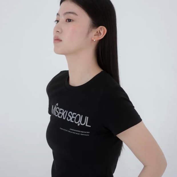 미세키 서울 Logo short sleeves BLACK