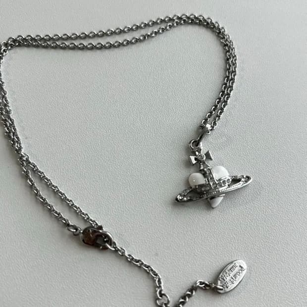 비비안웨스트우드 디아망떼 하트 크리스탈 펜던트 목걸이 화이트 양지뢰