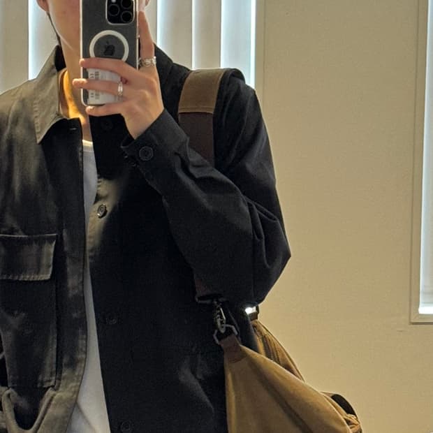 코스(COS) 오버사이즈 투 포켓 셔츠 L 1121605