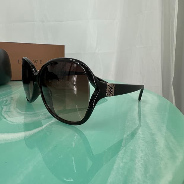 [새상품 무료배송] Made in Italy 로에베 선글라스