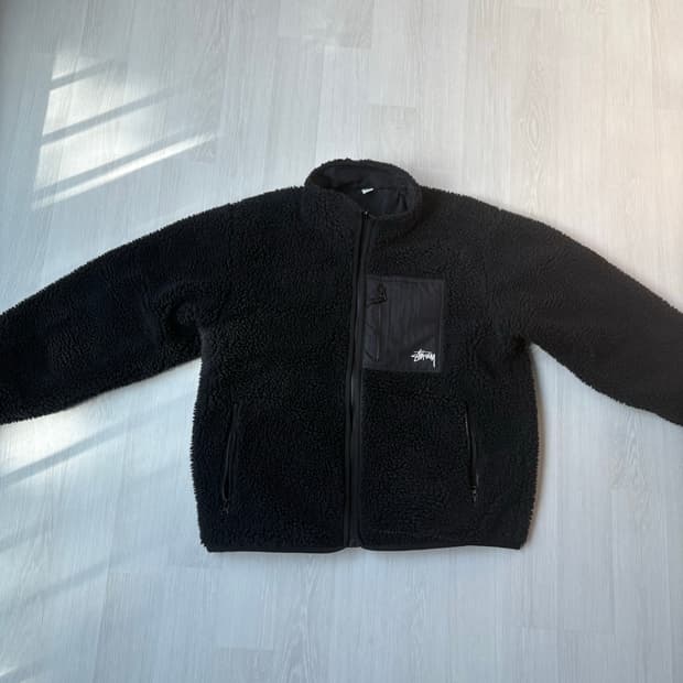 스투시 쉐르파 리버시블 재킷 블랙