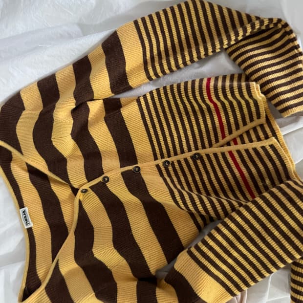 더일마 가디건니트