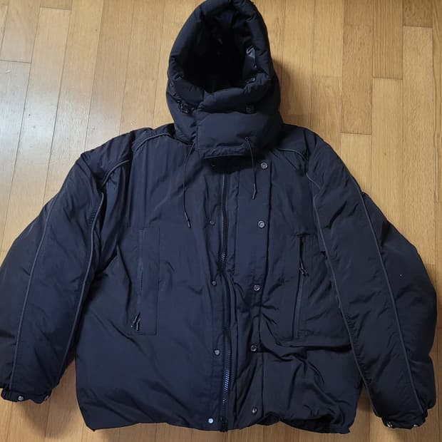 언어펙티드 / 블랙 듀벳 리플렉티브 구스다운 패딩 / L(105)