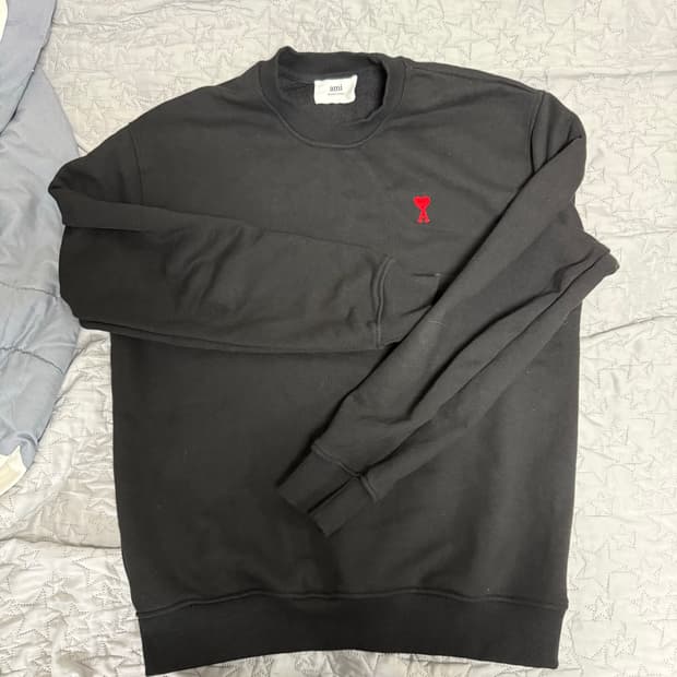 아미 스몰로고 맨투맨 3번착용