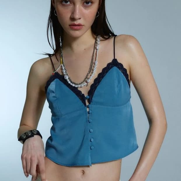 LACE TOP BLOUSE BLUE