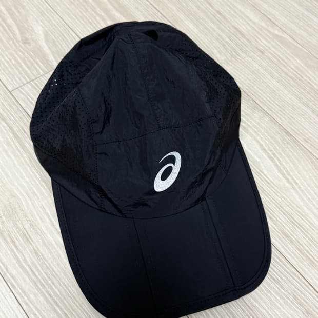[L] 아식스 라이트웨이트 캡 퍼포먼스 블랙