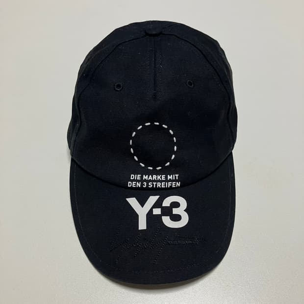 Y-3 요지야마모토 자수 볼캡 모자 Black