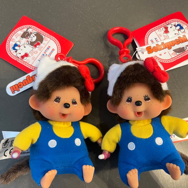 새상품) 몬치치x키티 콜라보 키링