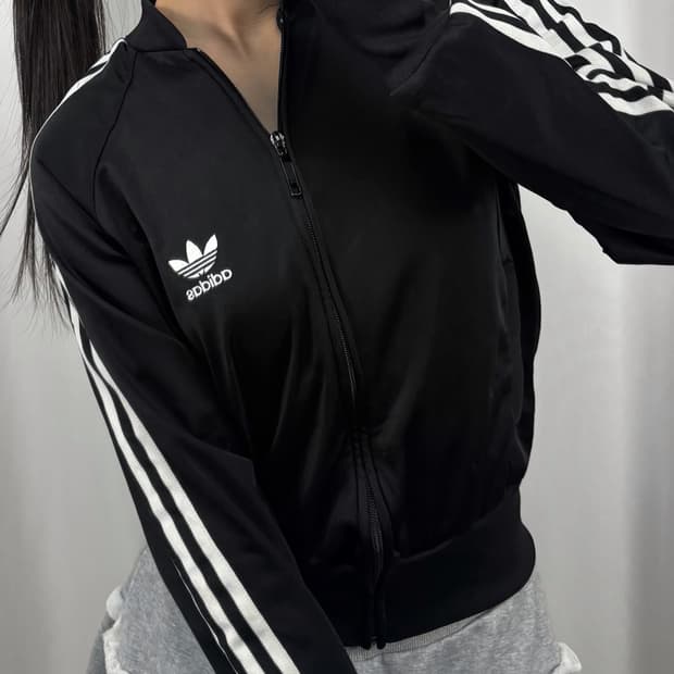 아디다스 블랙 슈퍼스타 트랙탑 져지