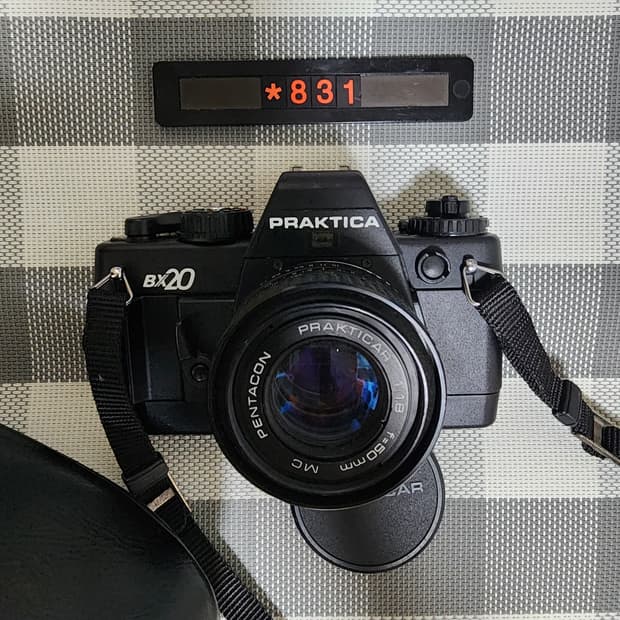 프락티카 BX 20 필름카메라 1.8 단렌즈