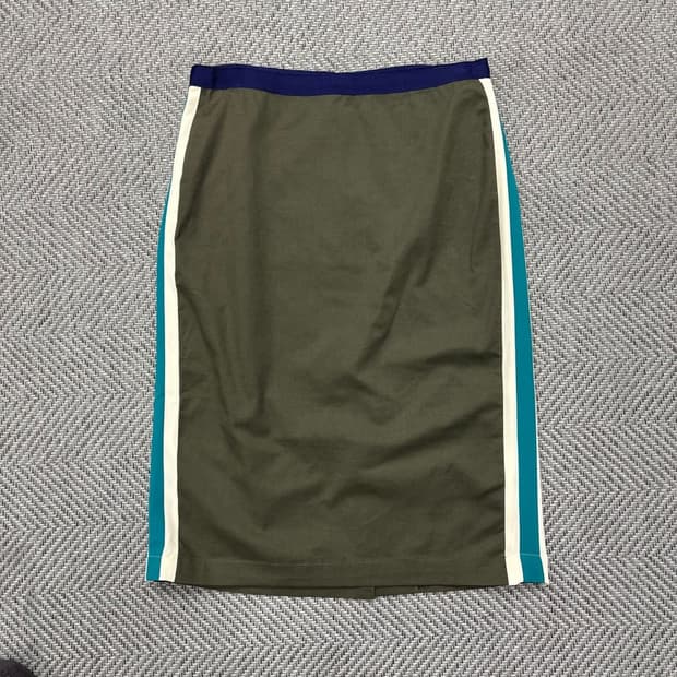 아떼바네사 브루노 배색 스커트 v0265