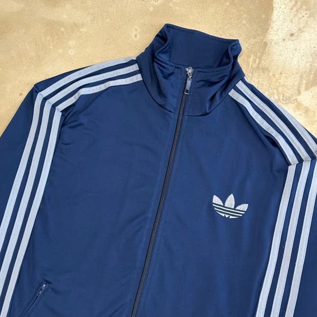 105 아디다스 파이어버드 그레이라인 트랙탑