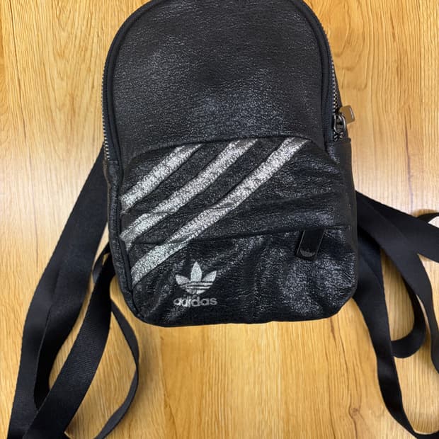 아디다스 펄 블랙 미니백팩