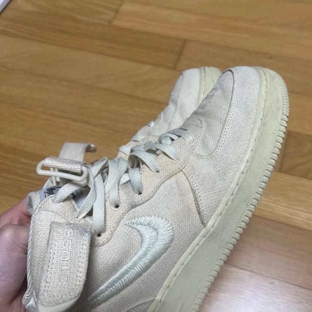 나이키 x 스투시 에어포스 1 '07 미드 SP 파슬