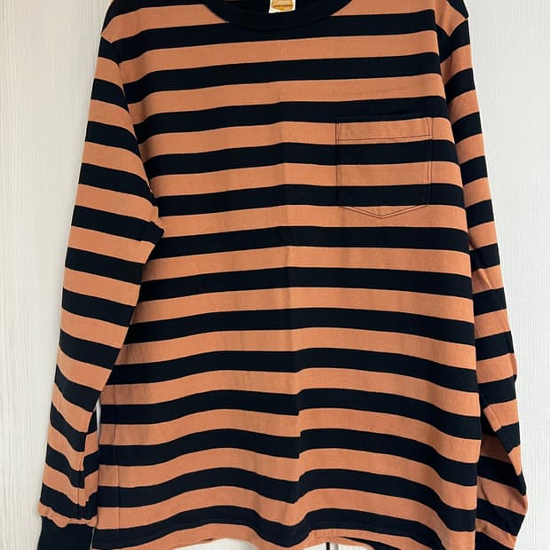 트로피클로딩 스트라이프 포켓티셔츠