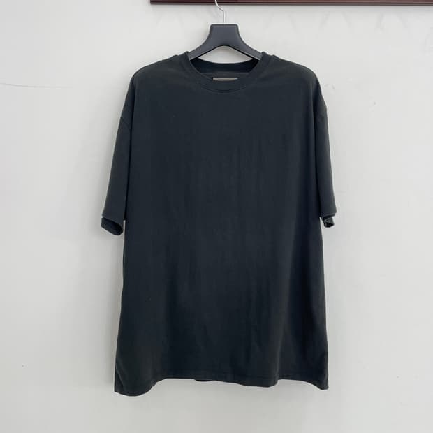 피어오브갓 에센셜 공용100-105 오버핏 블랙 로고 반팔 티셔츠