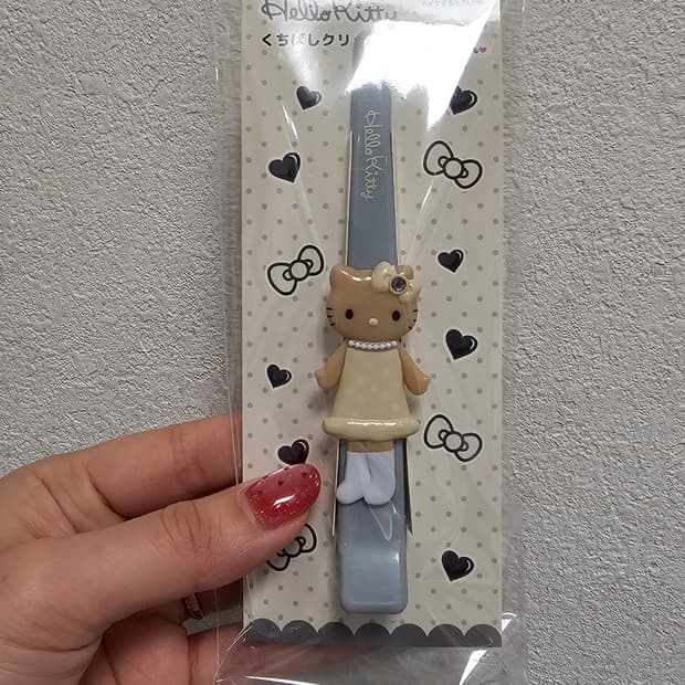 일본정품 롱다리 헬로키티 머리핀 태닝 흰색