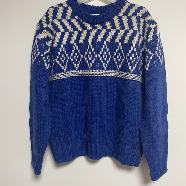 시엔느 노엘 니트