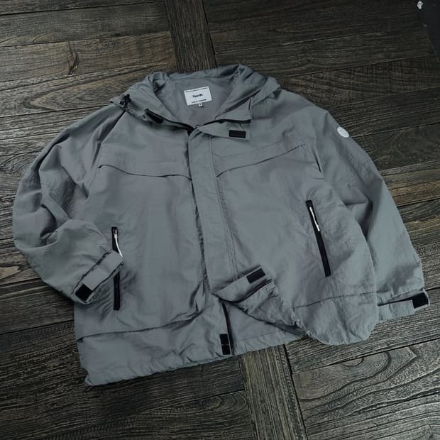 [트래블] 오버시이즈 후드 바람막이 자켓 그레이 M18275