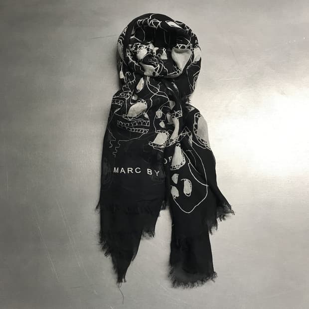 마크제이콥스 스카프