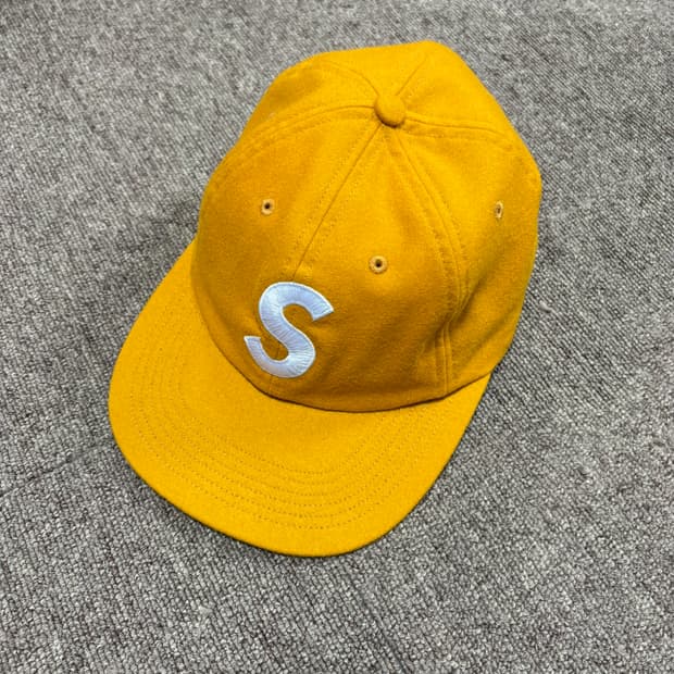 슈프림 s로고 울 캠프캡 머스타드