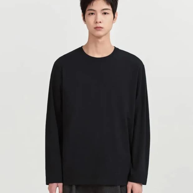무탠다드 베이식 긴팔 티셔츠 블랙