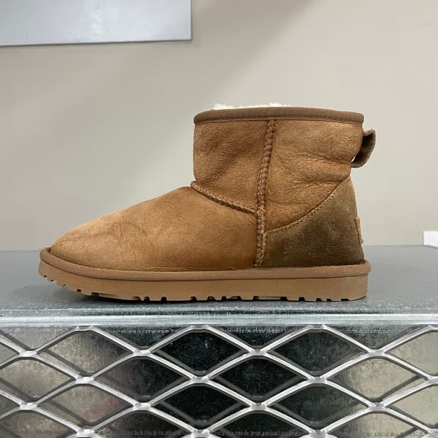 어그 클래식 미니 부츠 250