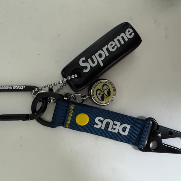 키링(데우스, 문아이즈, 슈프림)