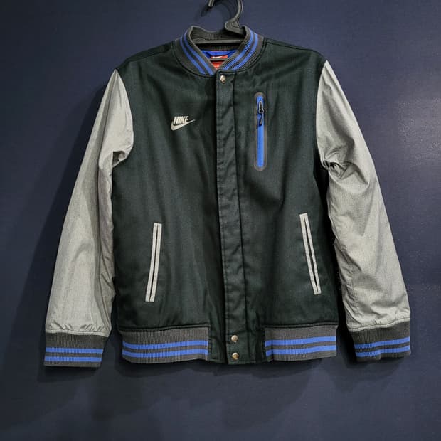 나이키 애슬리트 자켓