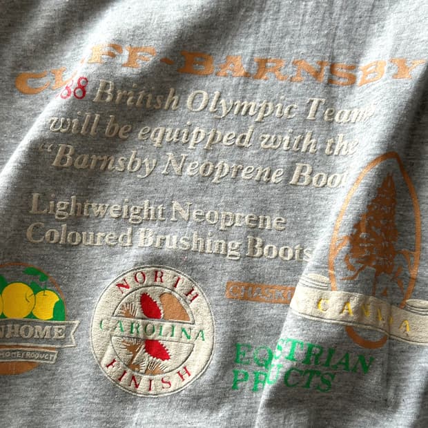 90's Design graphic printing t-shirt