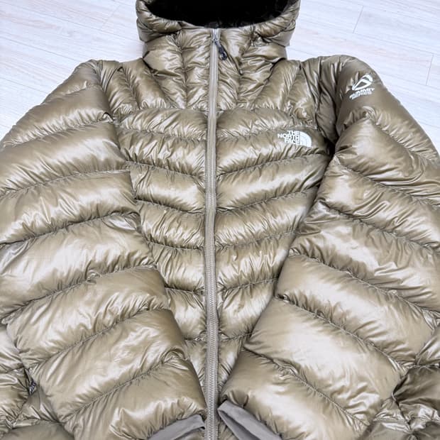 노스페이스 써밋 마테호른 RDS 다운 자켓 카키 3XL 팝니다