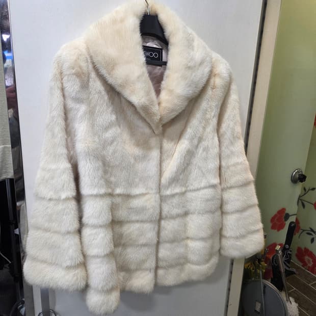 동우모피 아이보리 밍크 코트