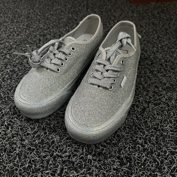 반스 어센틱 글리터 실버 스니커즈 245mm