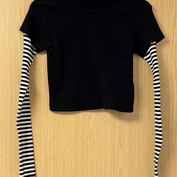 브랜디멜빌 크롭 긴팔티