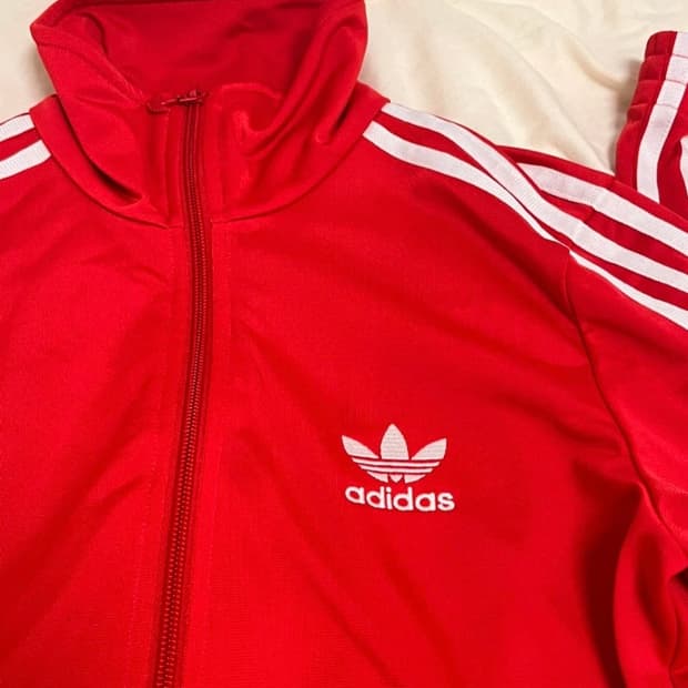 아디다스 빨간색 져지