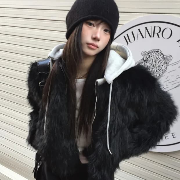 모디무드 블랙 숏 퍼 자켓