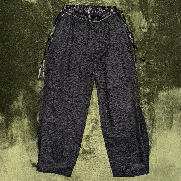 [S] 언어펙티드 22FW 릴렉스 핏 로우 컷 엣지 자카드 팬츠 블랙